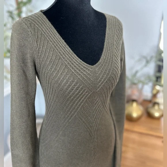 Max Studio Stitched Sweater Dress, NWT - Picture 2 of 10